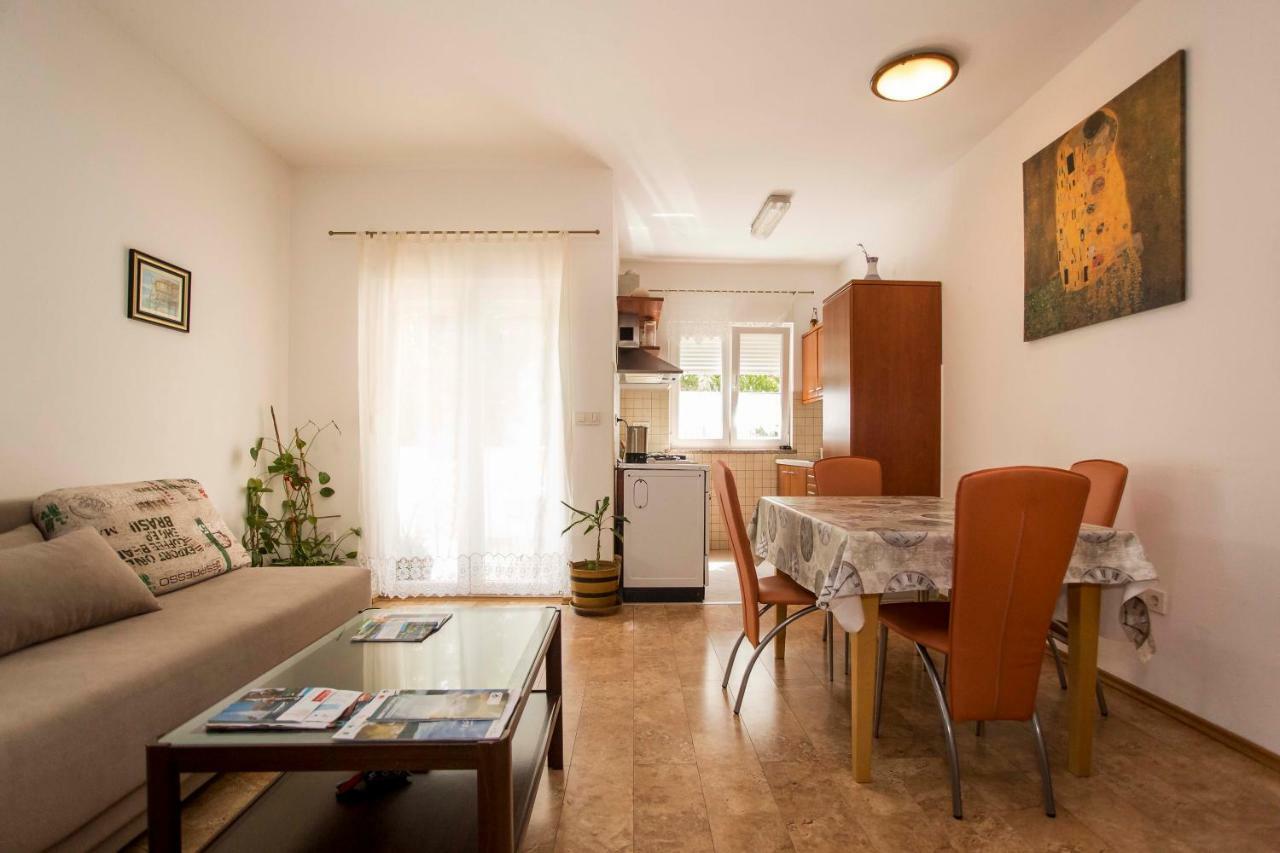 Apartment Beba Rovinj Exterior photo